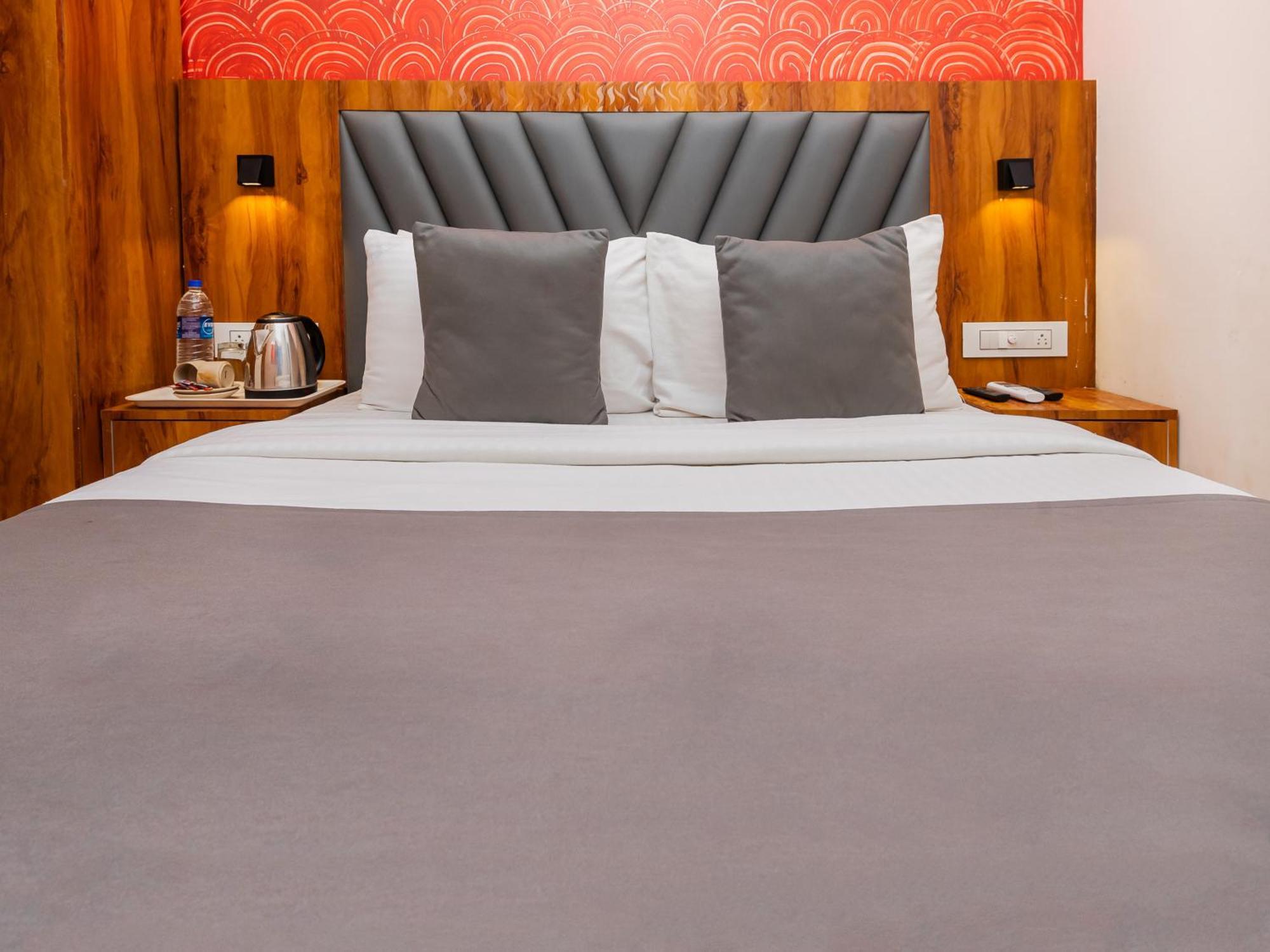 Hotel Priceless Suite Bombay Exhibition Centre Goregaon West 孟买 外观 照片