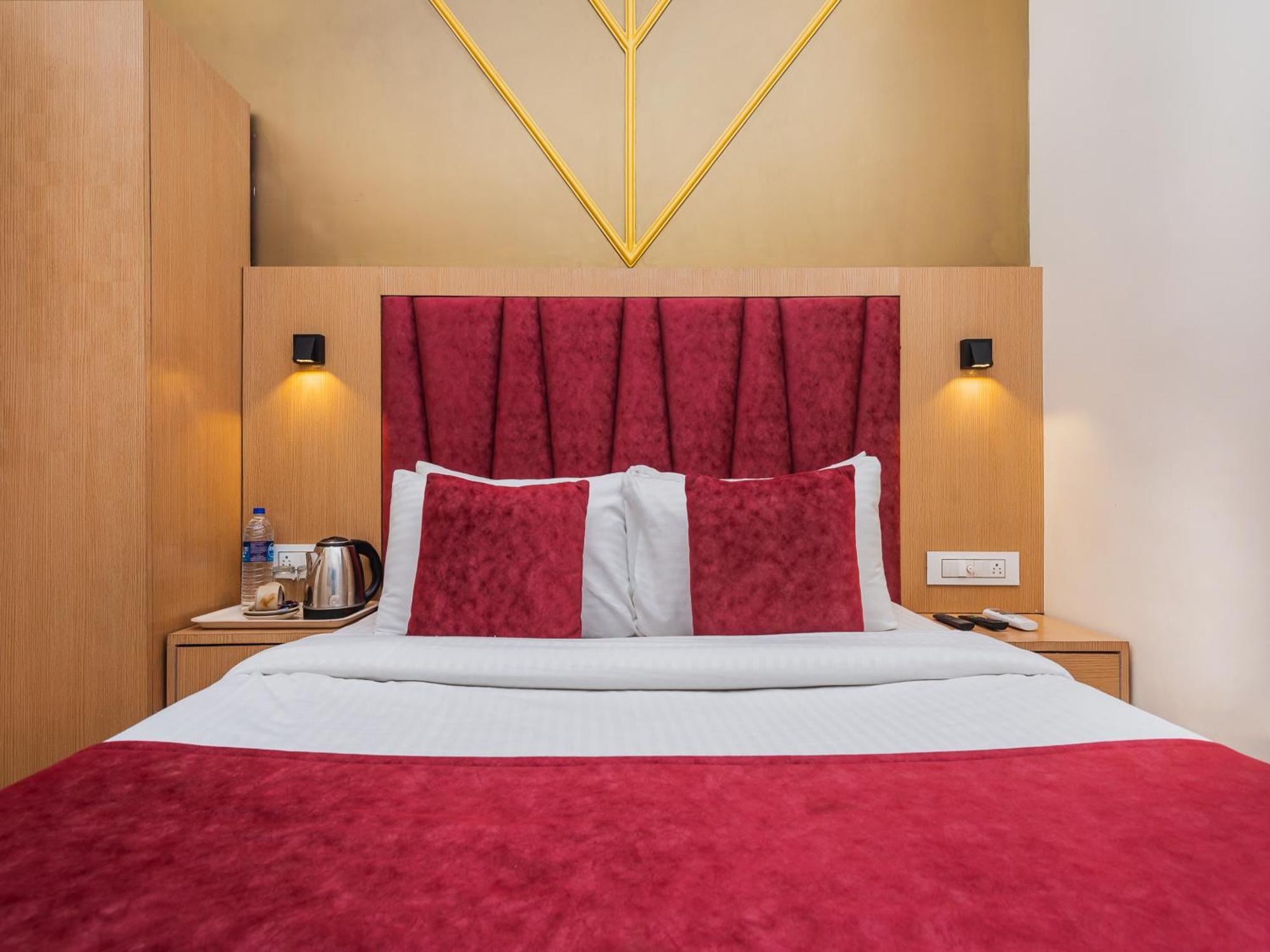 Hotel Priceless Suite Bombay Exhibition Centre Goregaon West 孟买 外观 照片